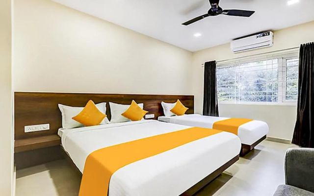 Fabhotel Rove Inn & Suites