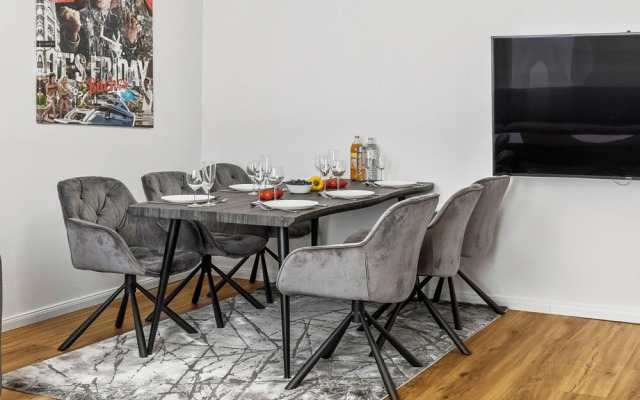 SKY9 Apartments District 6