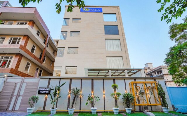 FabHotel Prime Noida Sector 63