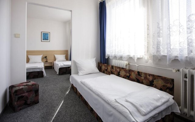 Hotel Bobr