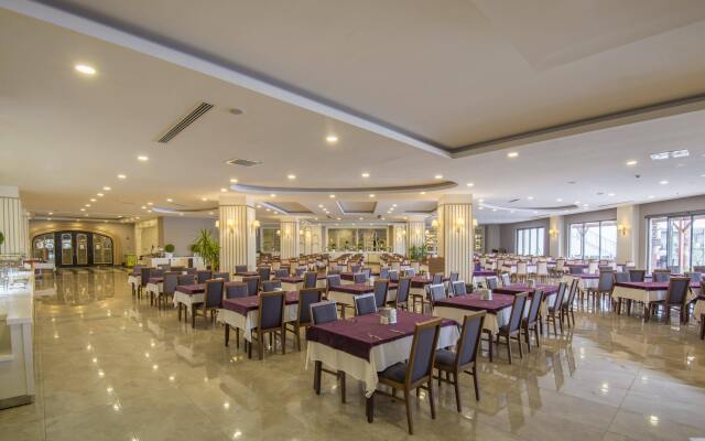 Calido Maris Hotel