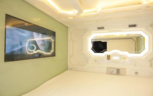 The Yellow Capsule Cancun Close to Airport