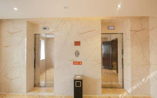 Dongfang Hotel