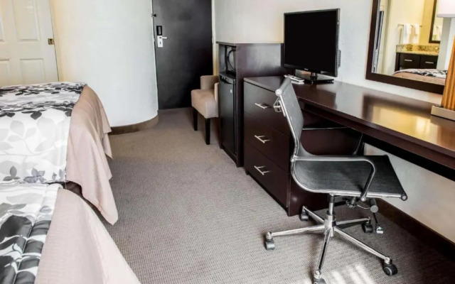 Quality Inn Bridgeport - Clarksburg