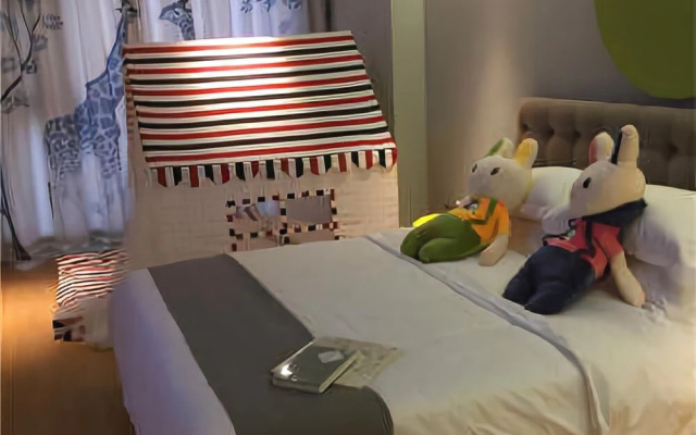 Aimu International Hotel (Zhengzhou East Railway Station Exhibition Center)