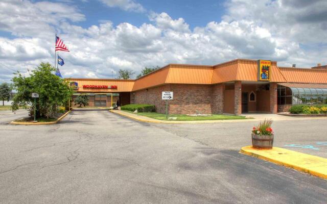 Best Western Woodhaven Inn