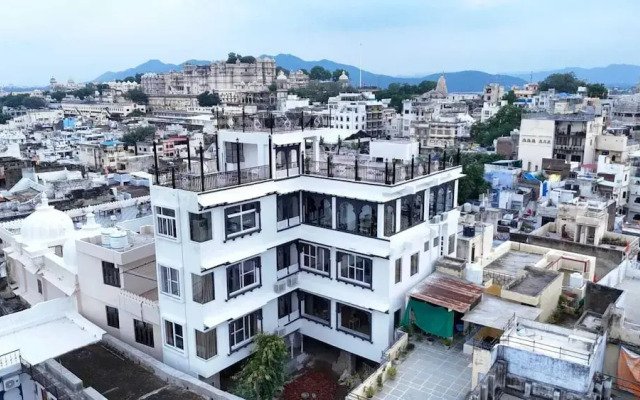 Udaipur View Guest House & Restaurant