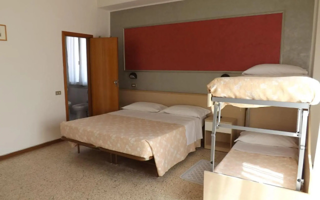 Hotel Desiree