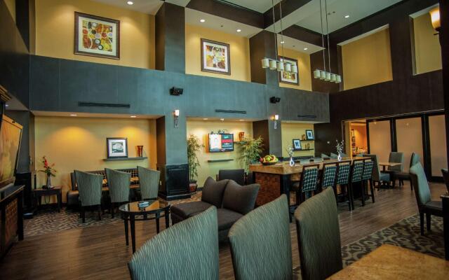 Hampton Inn & Suites Palestine