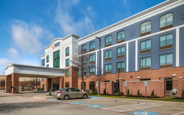 Comfort Inn & Suites Frisco East - McKinney