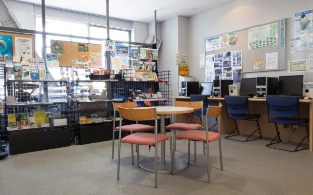 Shin-Osaka Youth Hostel