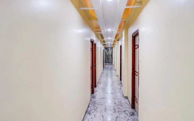 Le Garlic Hotel Raghav by OYO Rooms