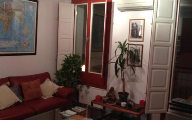 Cozy Central Apartment