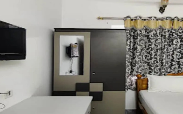 Guru Vela Homestay