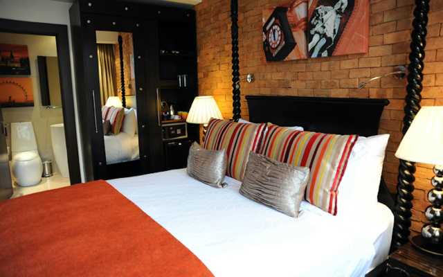 Hotel Indigo London Tower Hill by IHG