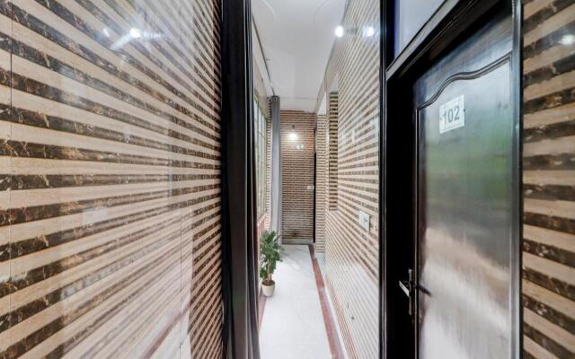 OYO 91483 Hotel Amazing House