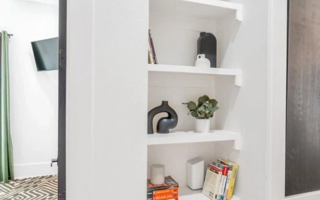 Modern Mid-city Maison