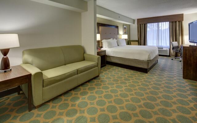 Holiday Inn Express Hotel & Suites Emporia, an IHG Hotel