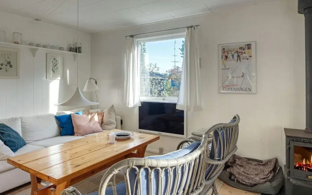 4 Person Holiday Home in Vaeggerlose