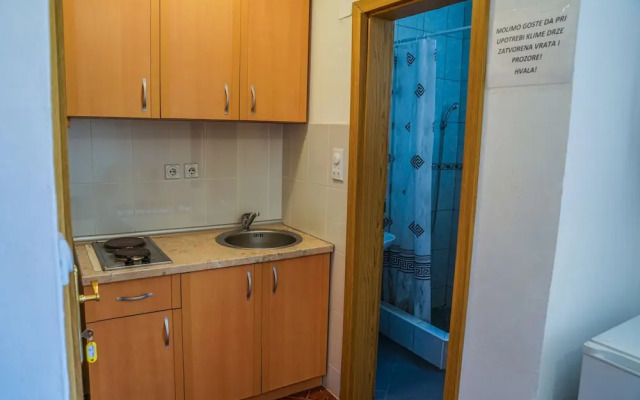 Anel Apartments