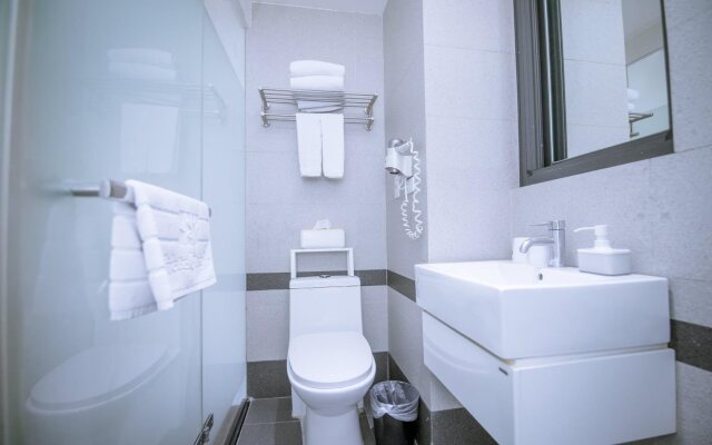 CHECK inn Express Taichung Fuxing Hall 2