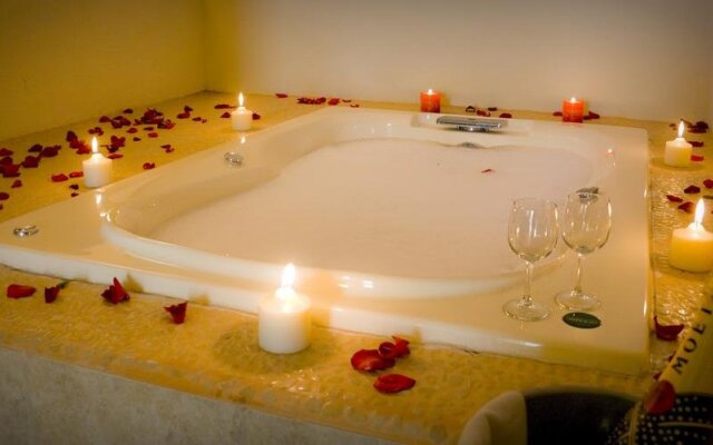 Flamingos Auto Hotel