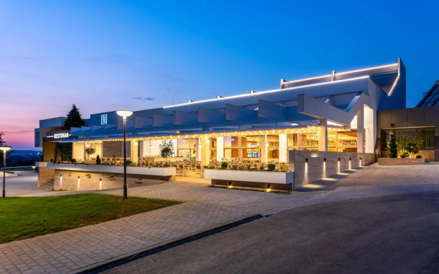 Hotel Nais