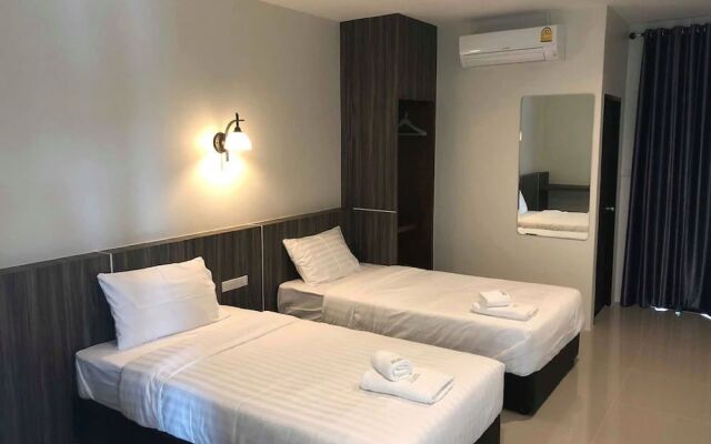 The Hub Suratthani Hotel