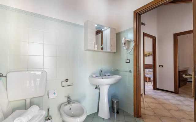 Nel Cuore Di Baveno 50m from Lake