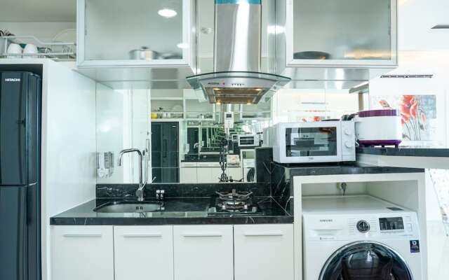 Stunning 2 Bedrooms Apartment at Ancol Mansion