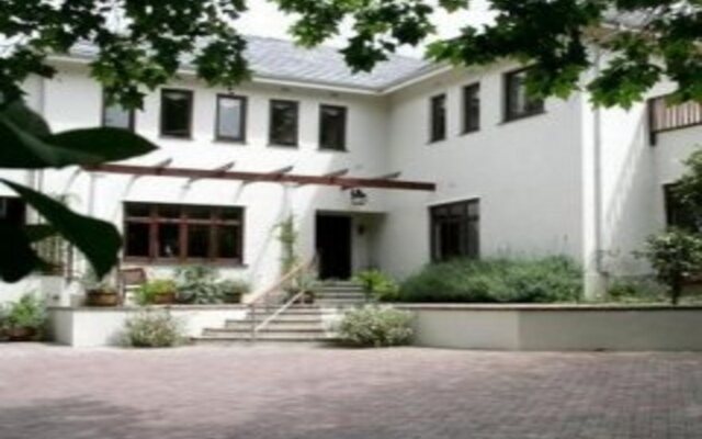 Fernwood Manor