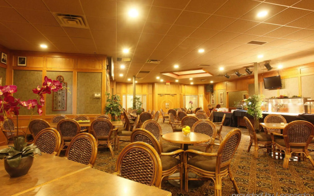 Stonebridge Hotel Grande Prairie