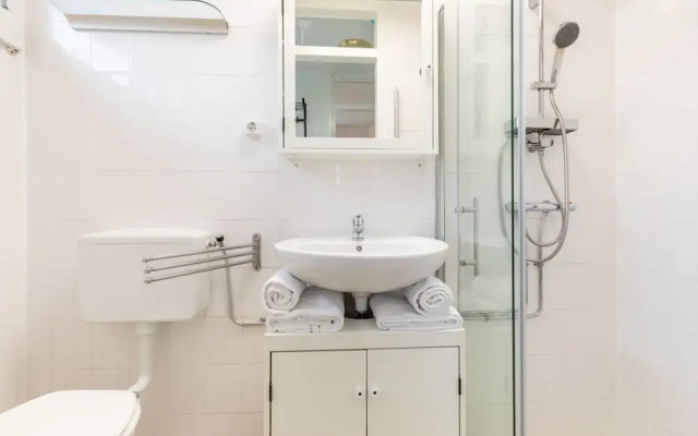 Holiday Home Near Veerse Meer With Garden