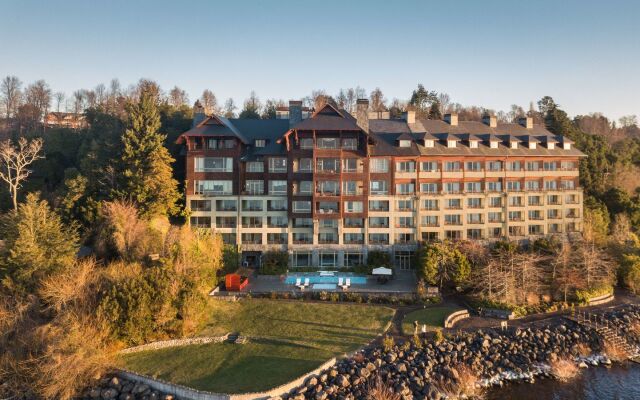 Park Lake Luxury Hotel