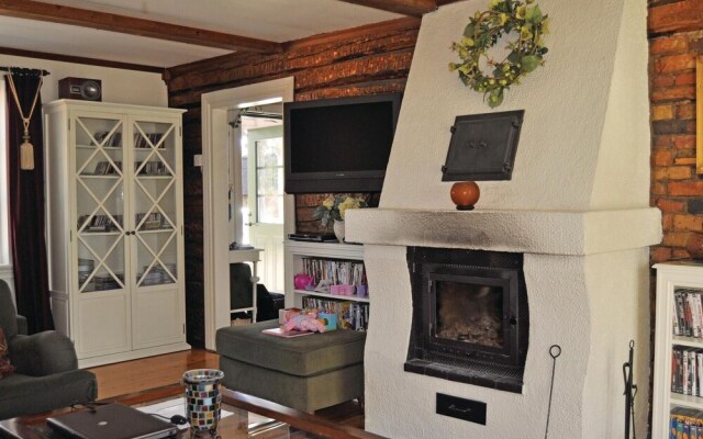 Nice Home in Mellerud With 2 Bedrooms