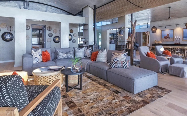 Perivoli Lagoon House