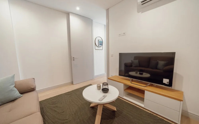 Heart OF Porto Apartment G by Vacationy