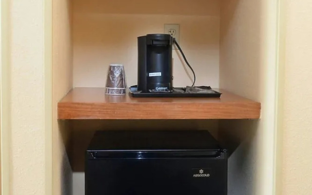 Fairfield Inn & Suites Roanoke North