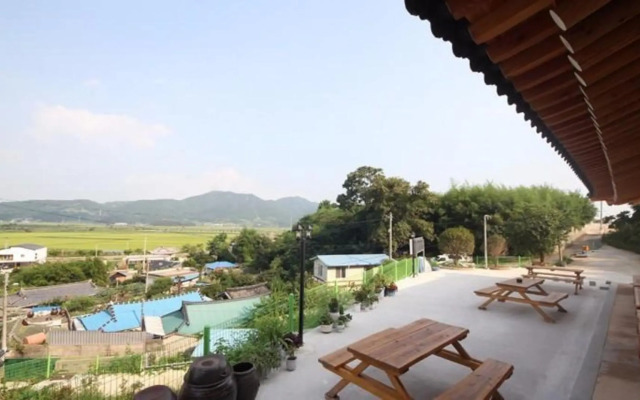 Suncheon Bay Minsok Hanok Pension