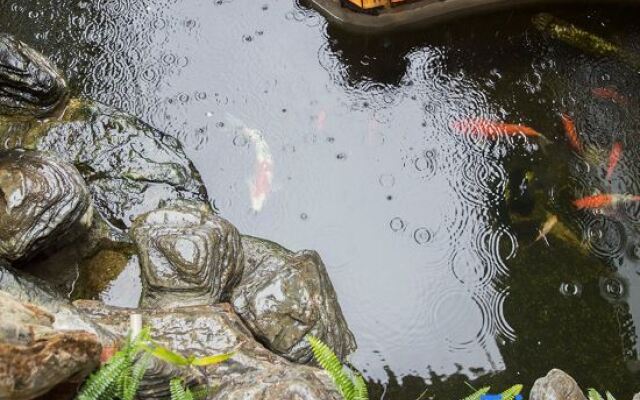 Tengchong Fengchengyuan Holiday Homestay (Heshun Ancient Town Branch)