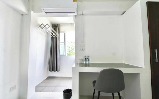 RQ Suvarnabhumi Airport by Collection O