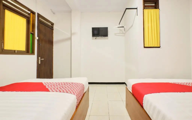 OYO 2519 Mayang Garini