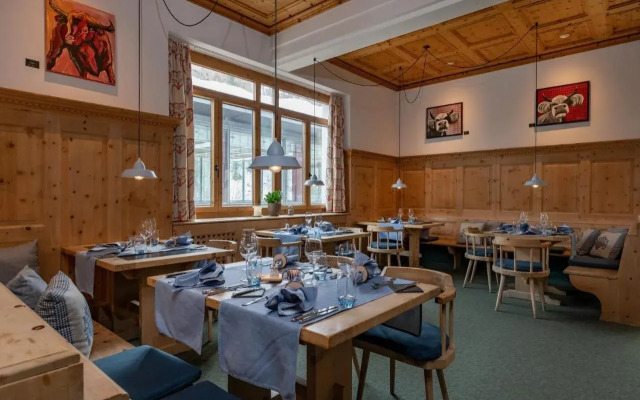 Hotel Schweizerhof Sils Maria, a Faern Collection Hotel