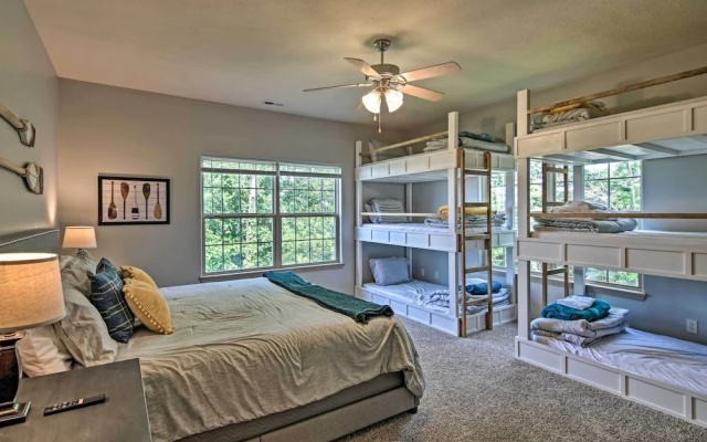 Expansive Townhome w/ Game Room & Community Pool