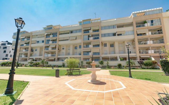 Beautiful apartment with 2 terraces, Pool & Beach