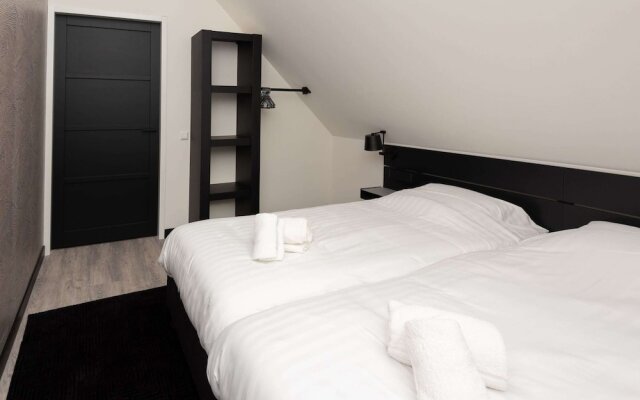Apartment in Renesse With Garden