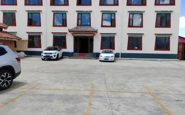Yuanmeng Hotel (Hongyuan Yinzhu Square)