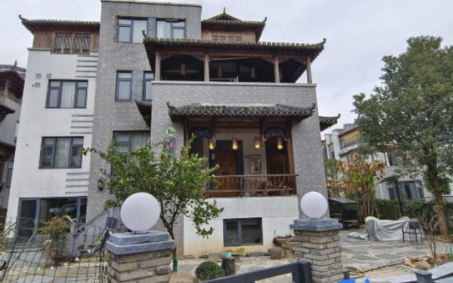 Meet Lanju Bed and Breakfast