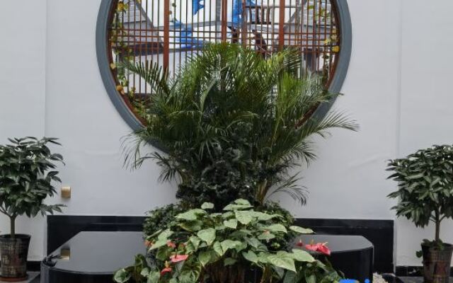 Yunmeng Resort Hotel