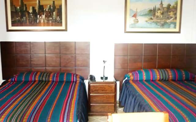 Miraflores Lodge